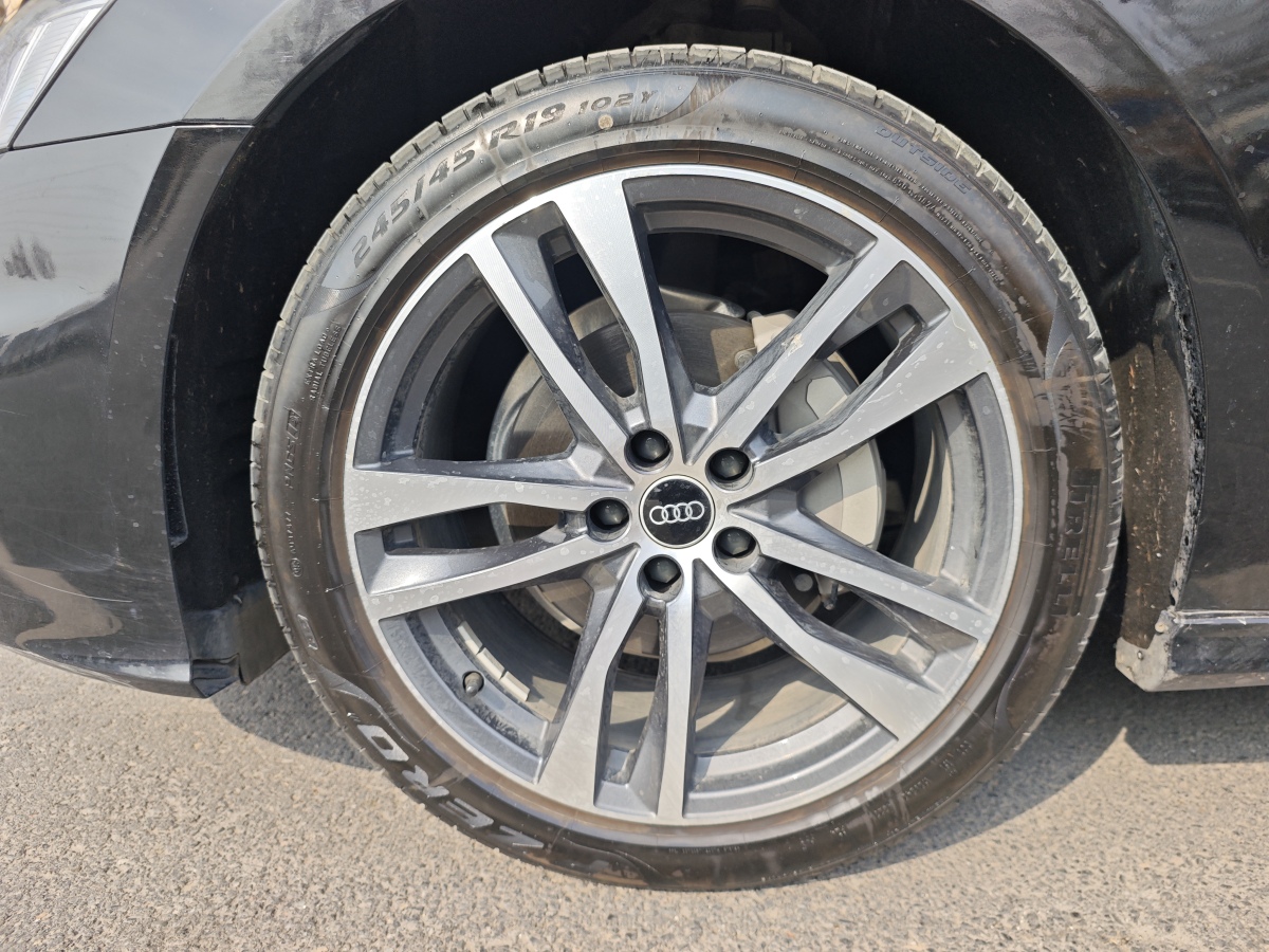 奧迪 奧迪A6L  2024款 40 TFSI 豪華動感型圖片