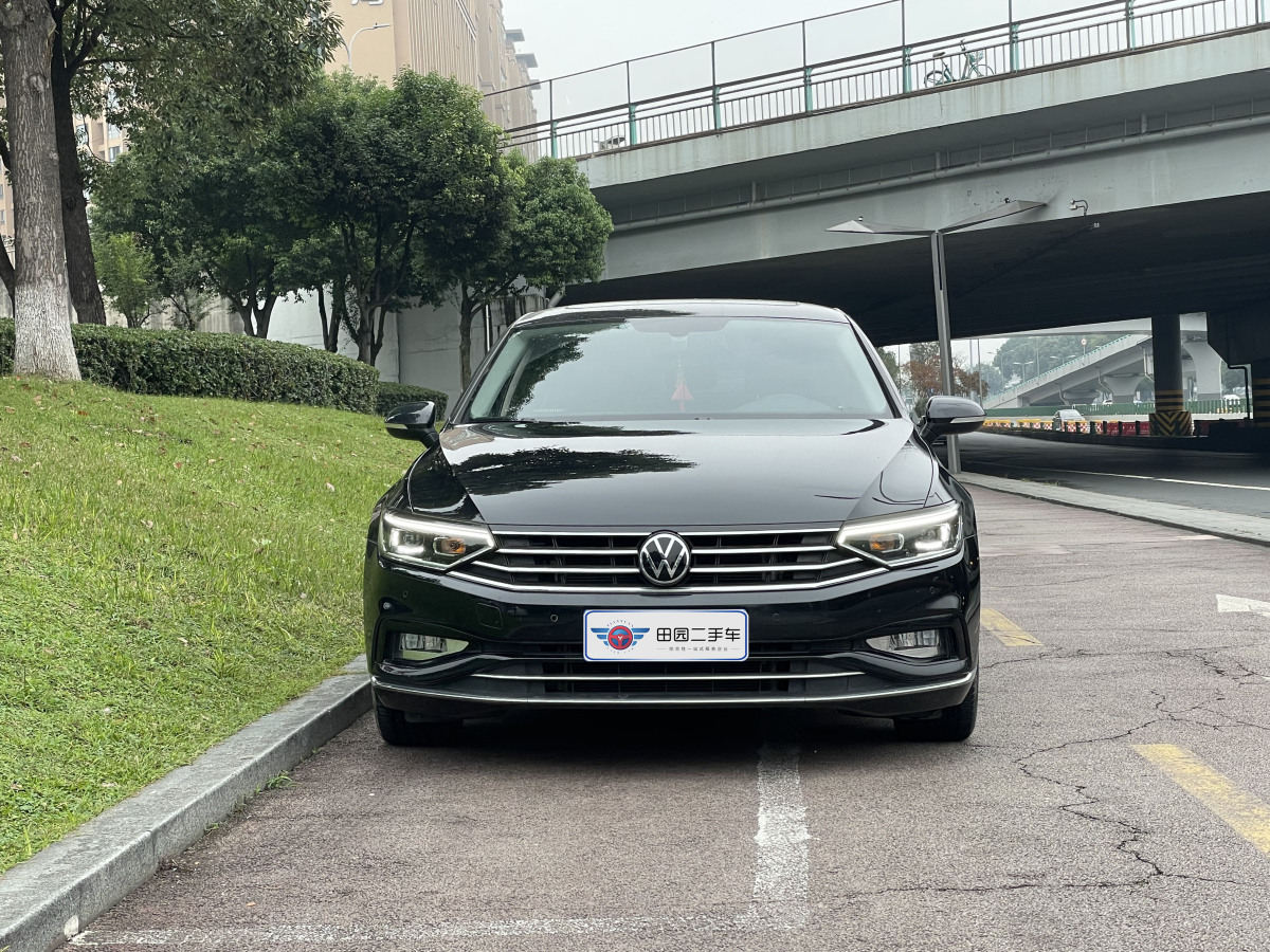 大眾 邁騰  2019款  330TSI DSG 領(lǐng)先型 國(guó)VI圖片