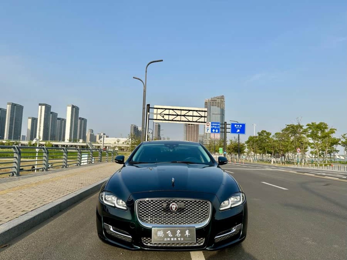 捷豹 XJ  2018款 XJL 3.0 SC 兩驅(qū)典雅商務(wù)版圖片