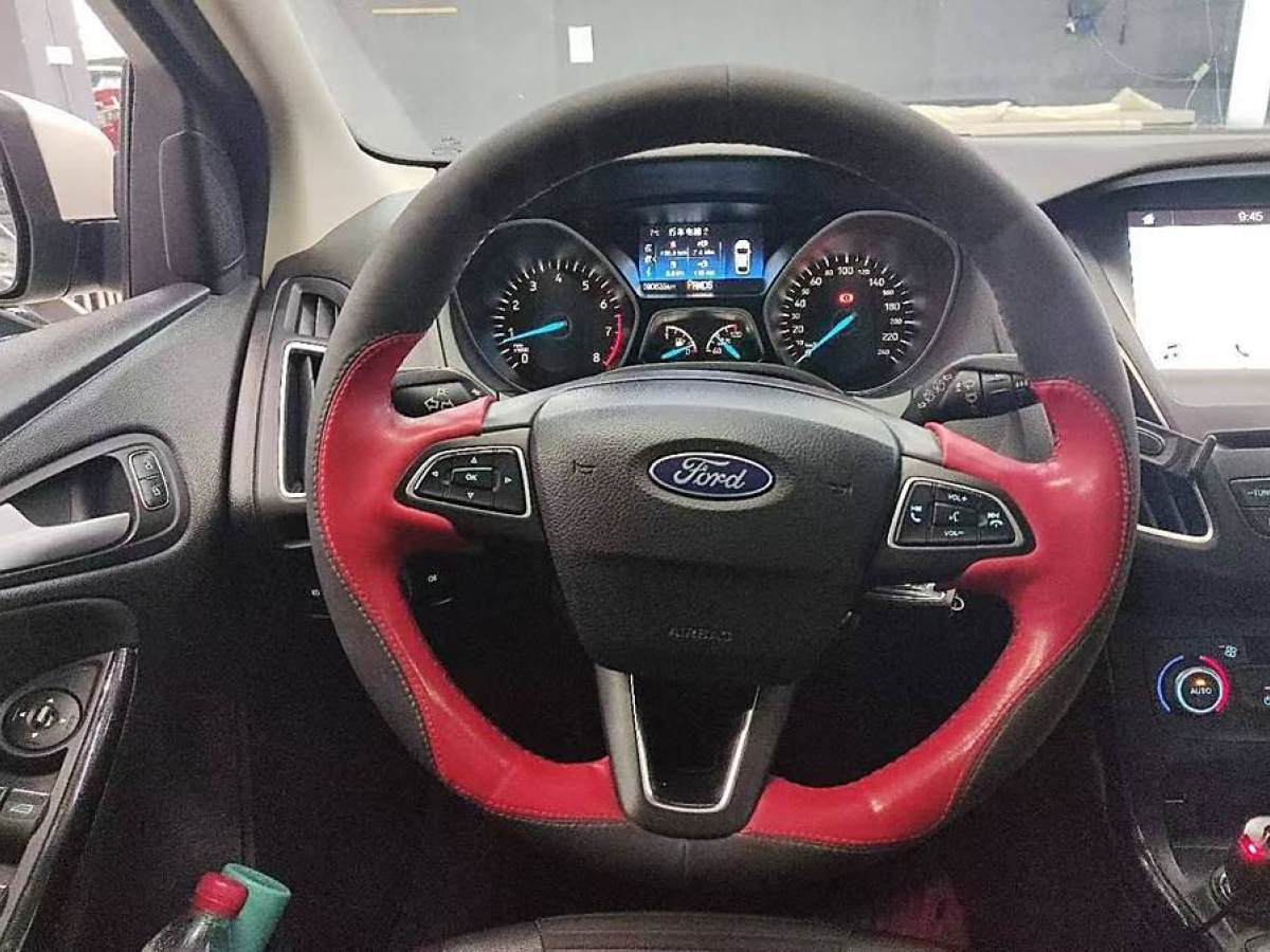 福特 ?？怂? 2018款 兩廂經(jīng)典 EcoBoost 180 自動精英型圖片