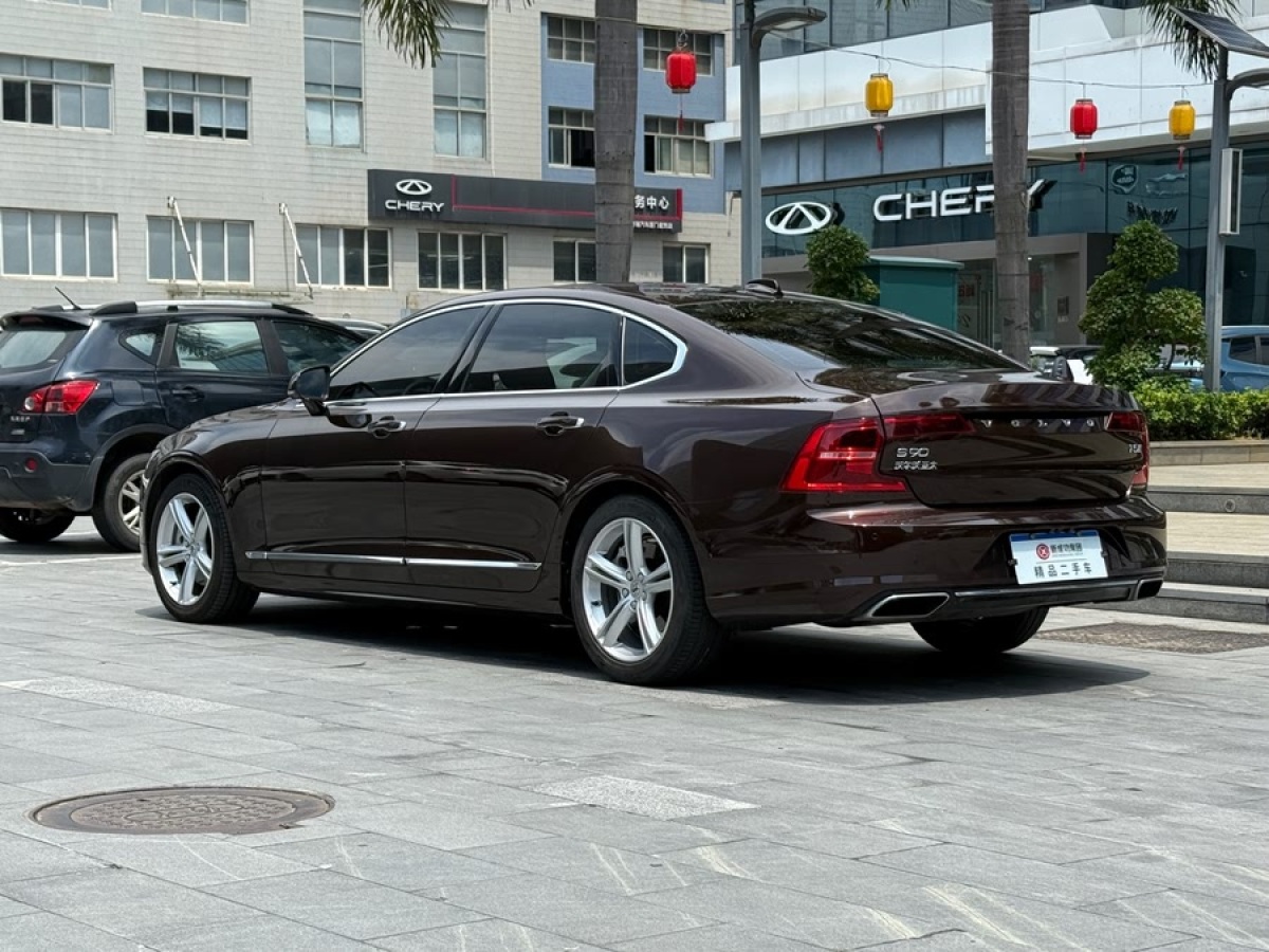 沃爾沃 S90  2020款 改款 T5 智逸豪華版圖片