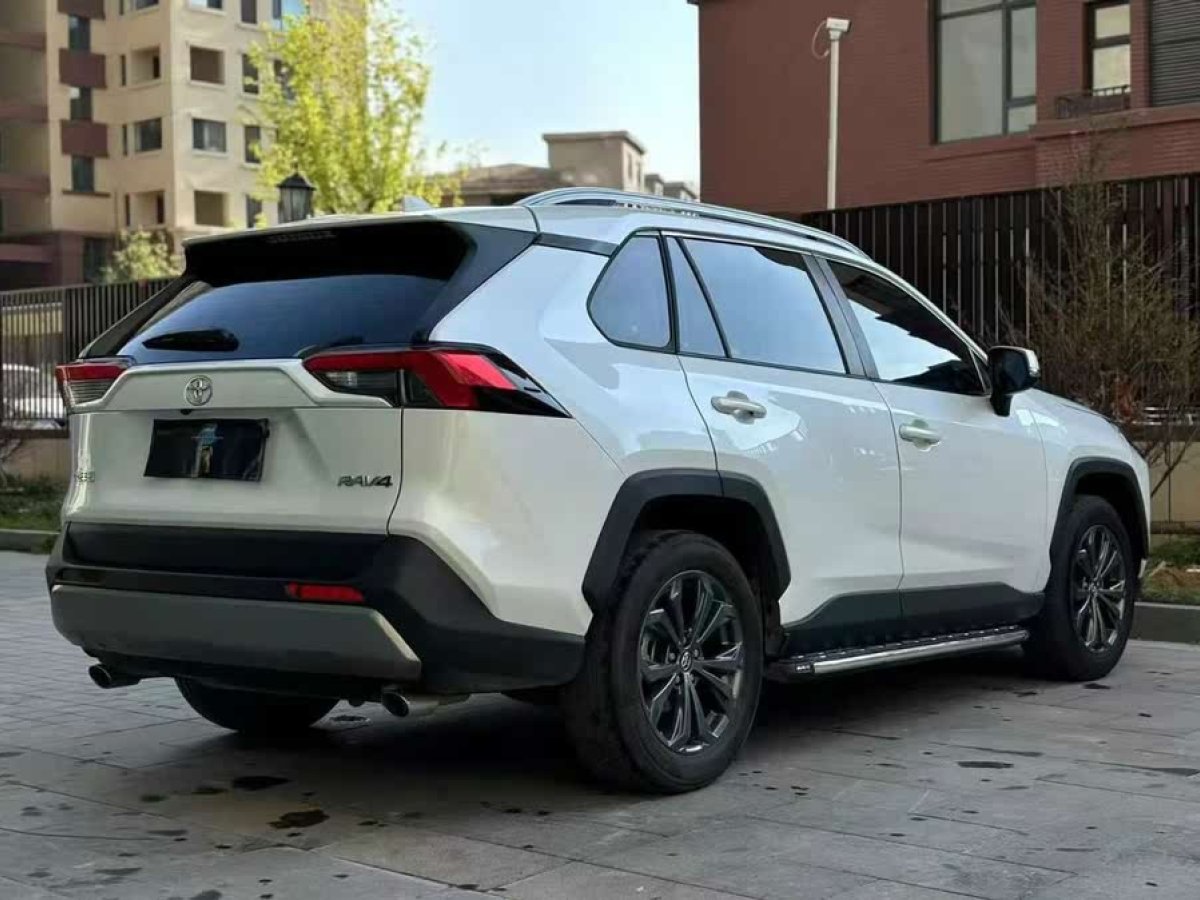 豐田 RAV4榮放  2023款 2.0L CVT兩驅(qū)風(fēng)尚Plus版圖片