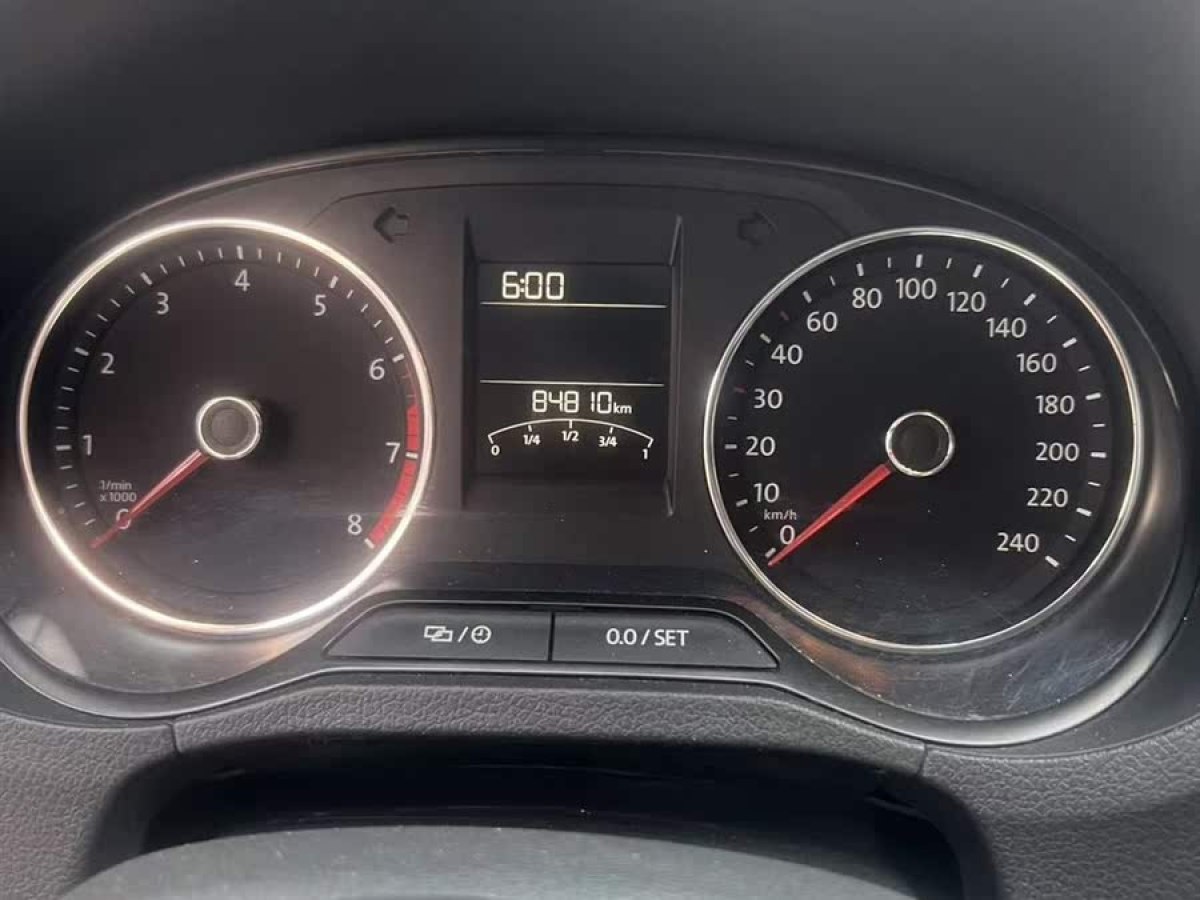 大眾 Polo  2016款 1.6L 自動(dòng)舒適型圖片