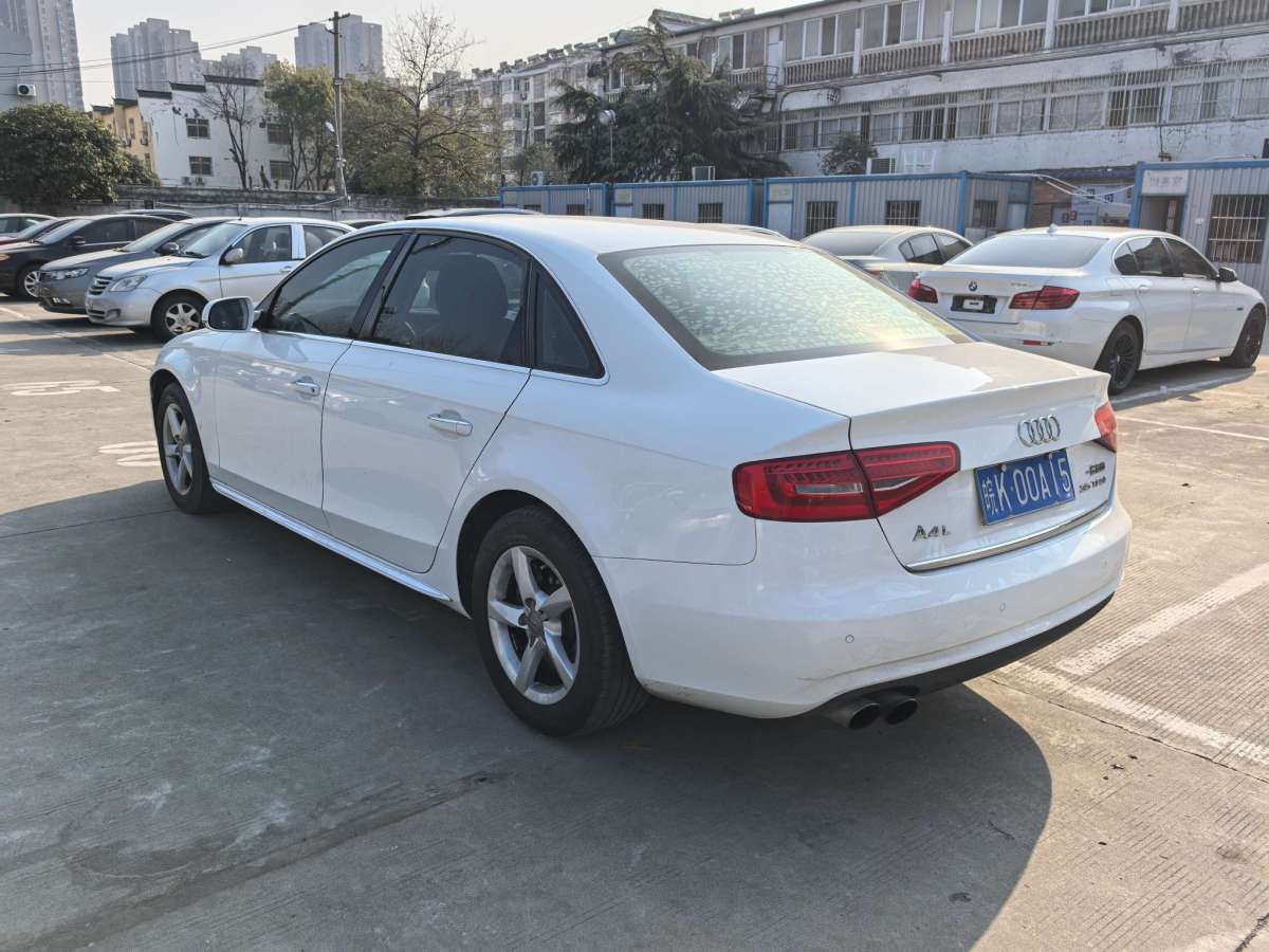 奧迪 奧迪A4L  2015款 35 TFSI 百萬(wàn)紀(jì)念智領(lǐng)型圖片