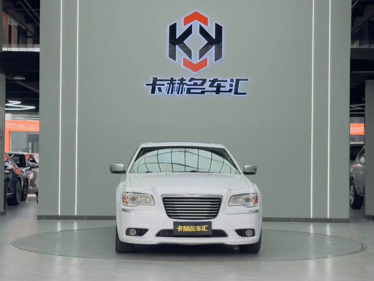 克萊斯勒 300C  2013款 3.6L 尊崇版圖片
