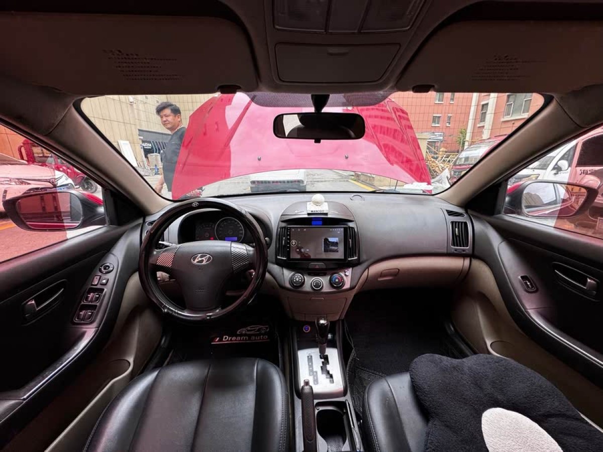 現(xiàn)代 悅動  2011款 1.6L 自動舒適型圖片