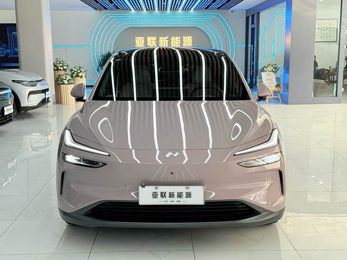 蔚來(lái) 樂(lè)道L60  2024款 60kwh 后驅(qū)版圖片