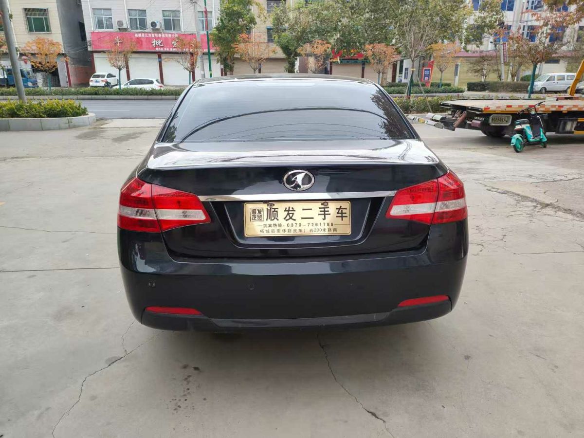 奔騰 B50  2013款 1.6L 自動豪華型圖片