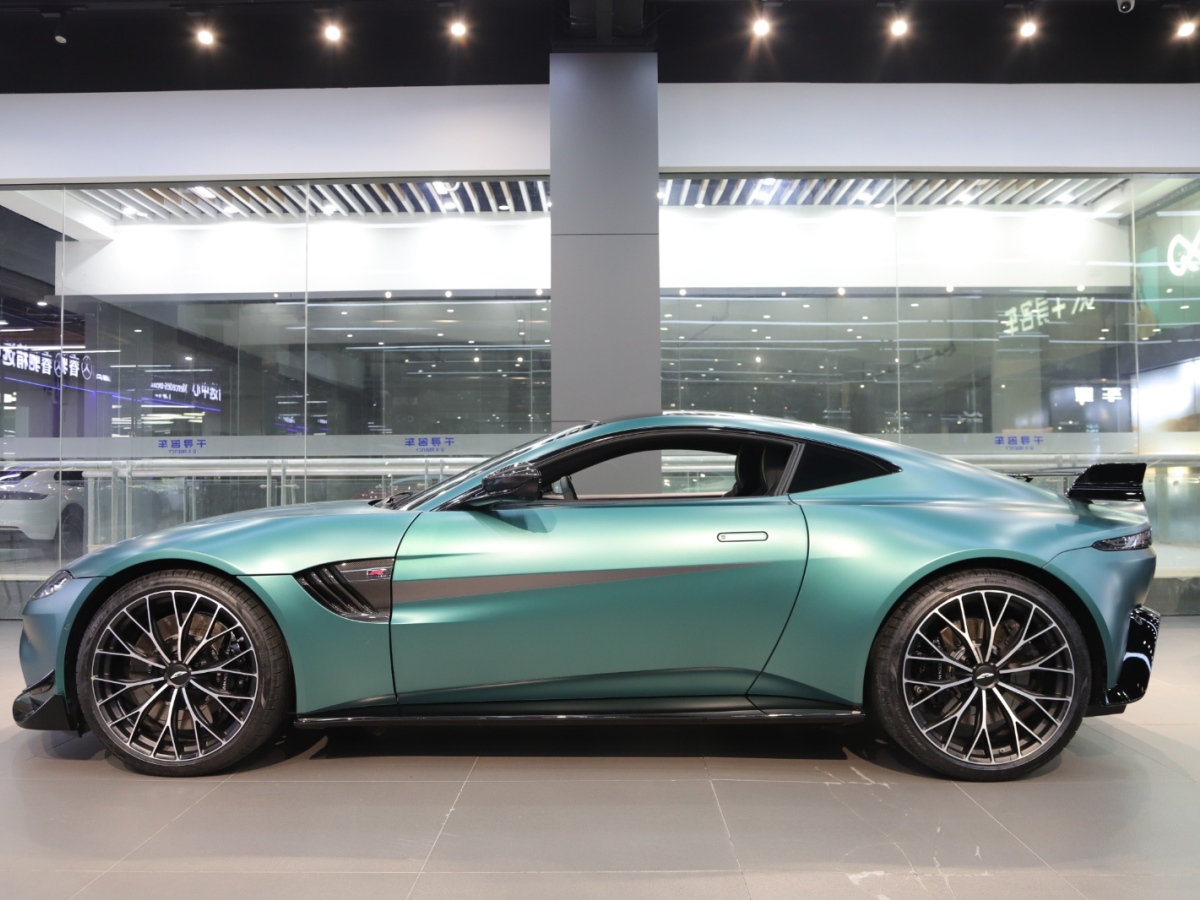 2022年1月阿斯頓·馬丁 V8 Vantage  2021款 F1 Edition Coupe