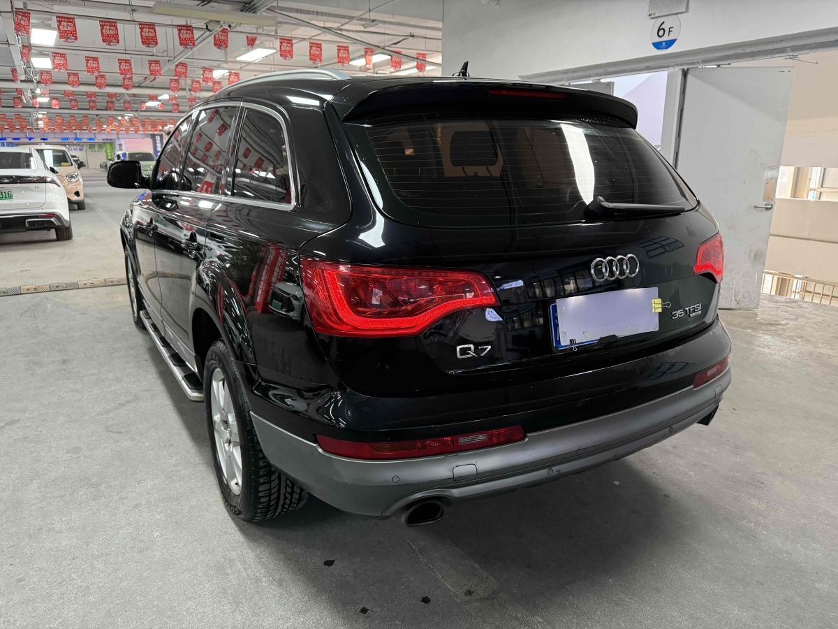 奧迪 奧迪Q7  2013款 35 TFSI 進(jìn)取型圖片