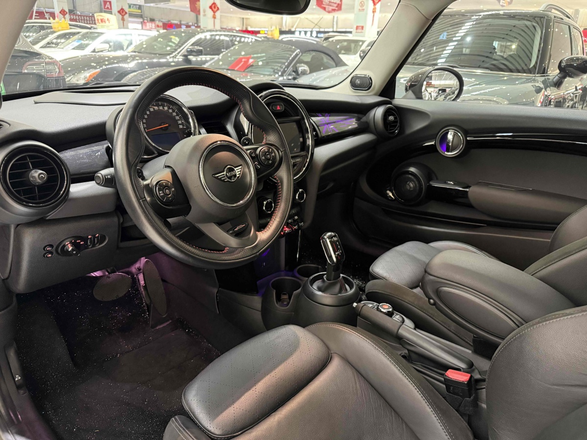 MINI CLUBMAN  2018款 2.0T COOPER S 經(jīng)典派圖片