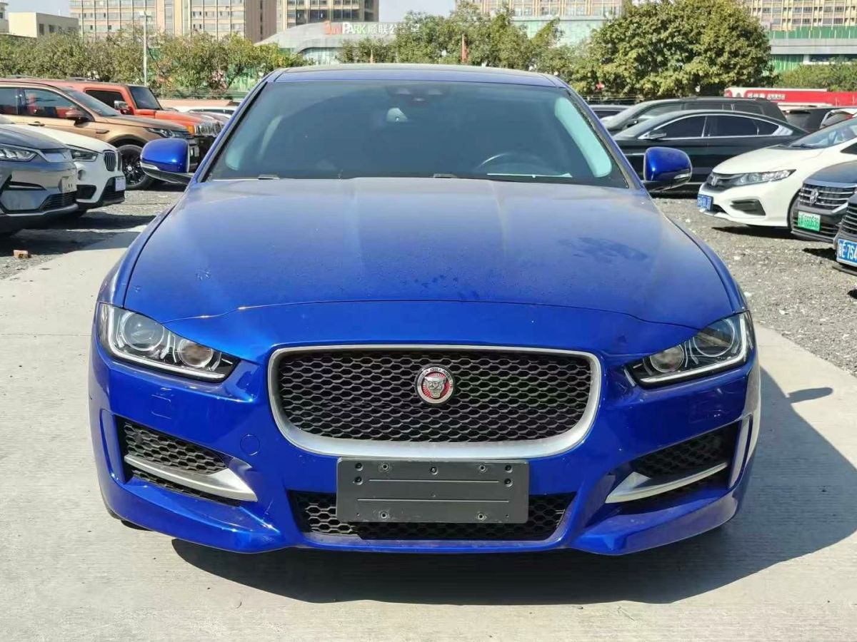 捷豹 XE  2019款 2.0T 300PS 四驅(qū)Landmark Edition圖片