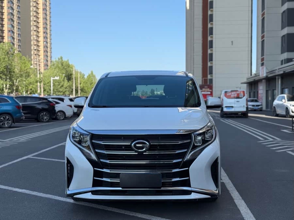 廣汽傳祺 M8  2024款 領(lǐng)秀系列 390T 尊享版圖片