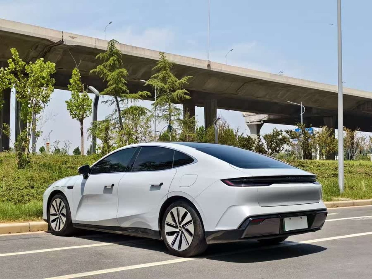 銀河 銀河E8  2024款 665km 星艦 遠(yuǎn)航版圖片