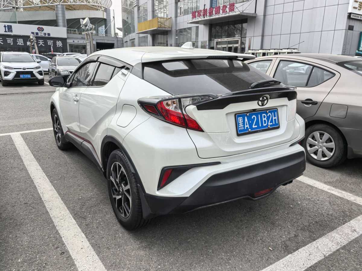 豐田 C-HR  2018款 2.0L 領(lǐng)先版 國(guó)VI圖片