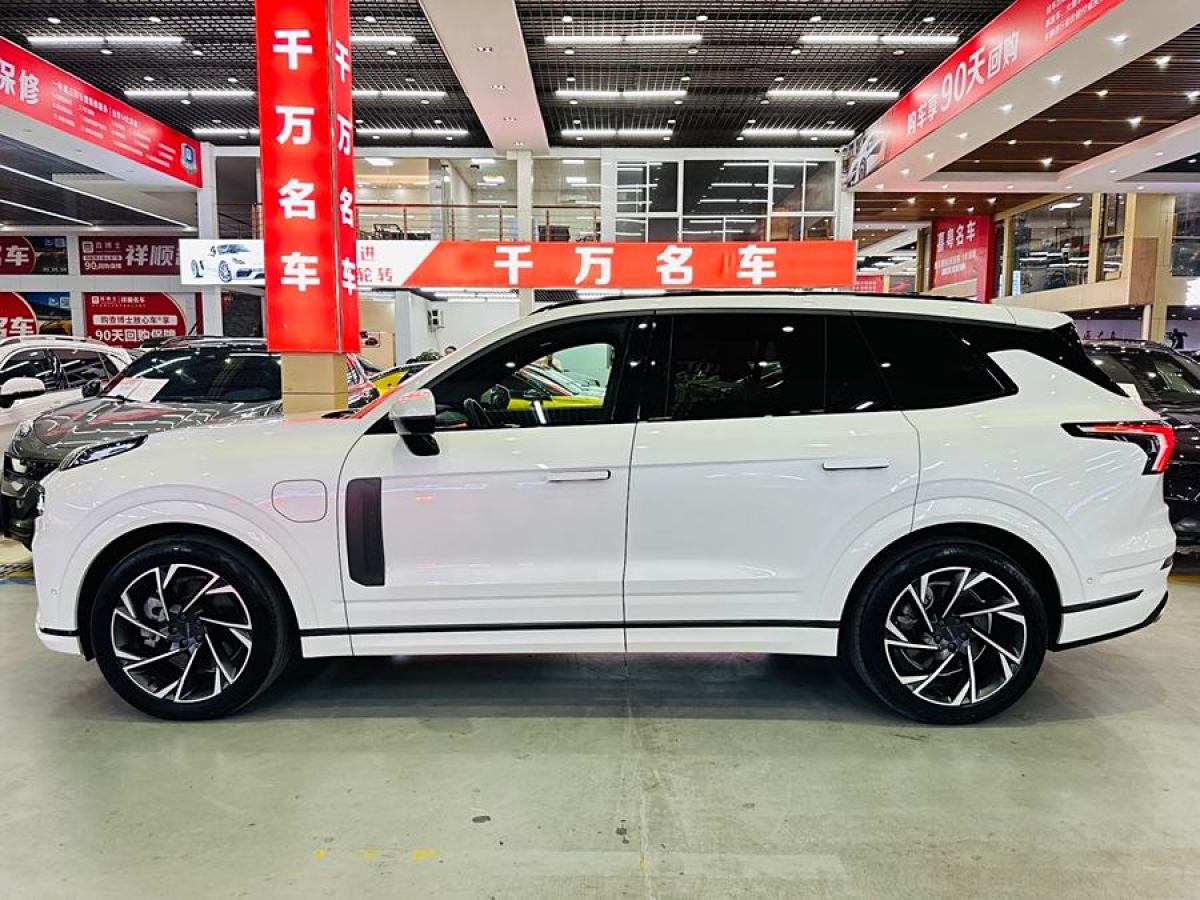 領(lǐng)克 領(lǐng)克09新能源  2021款 2.0T PHEV Halo 六座圖片