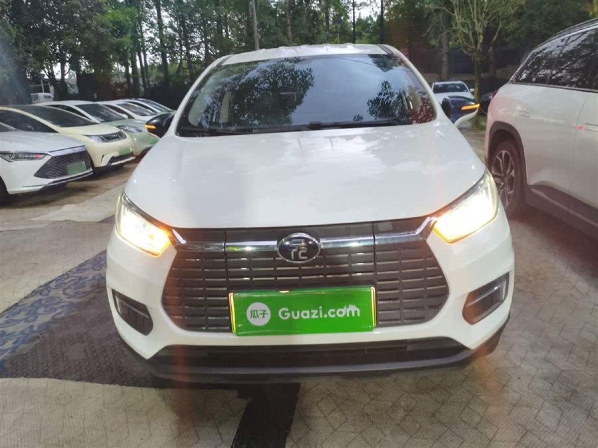 比亞迪 元新能源  2019款 EV535 智聯(lián)領(lǐng)創(chuàng)型圖片