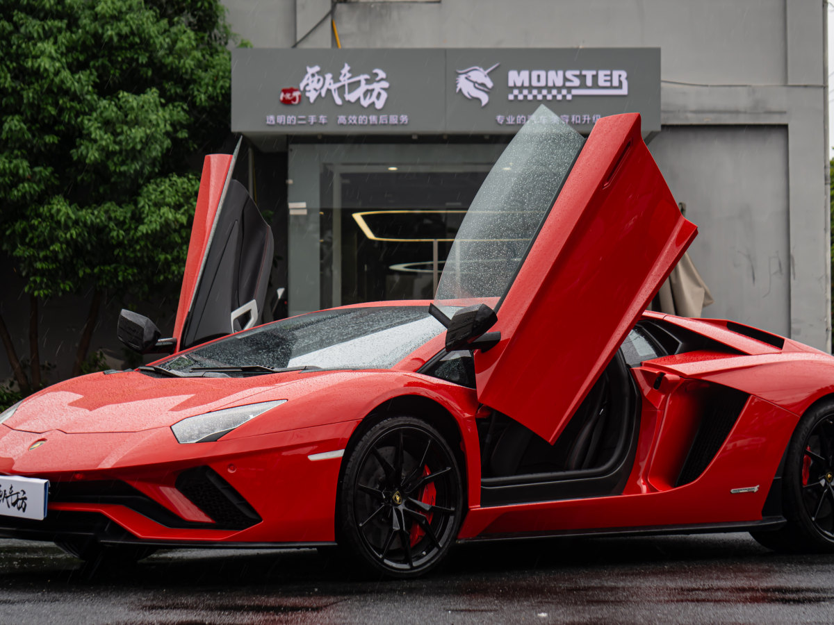 蘭博基尼 Aventador  2017款 Aventador S圖片