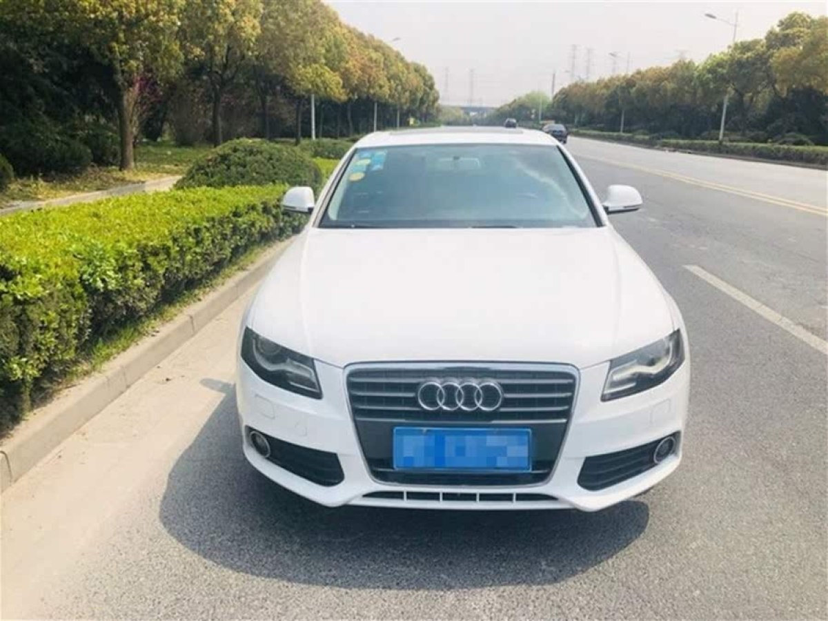 奧迪 奧迪A4L  2012款 2.0 TFSI 自動(dòng)標(biāo)準(zhǔn)型圖片