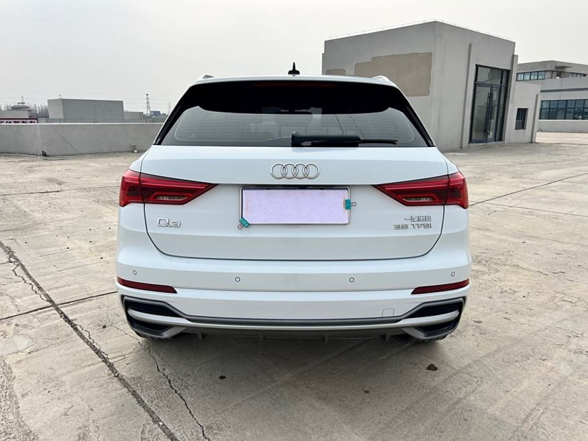 奧迪 奧迪Q3  2020款 35 TFSI 時(shí)尚動(dòng)感型圖片