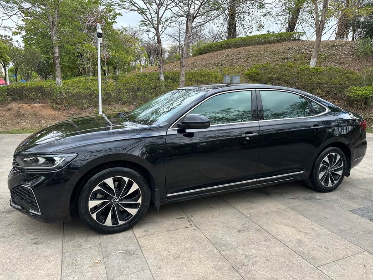 大眾 帕薩特  2022款 330TSI 星空精英版圖片
