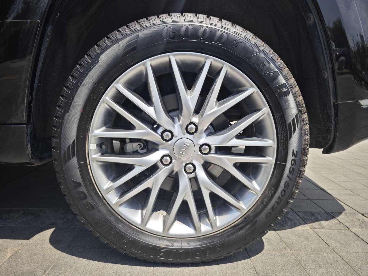 Jeep 大切諾基  2019款 3.6L 旗艦尊耀版圖片