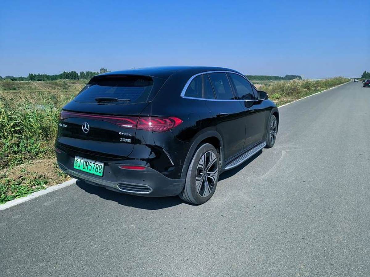 奔馳 奔馳EQE SUV  2023款 350 4MATIC 豪華版圖片