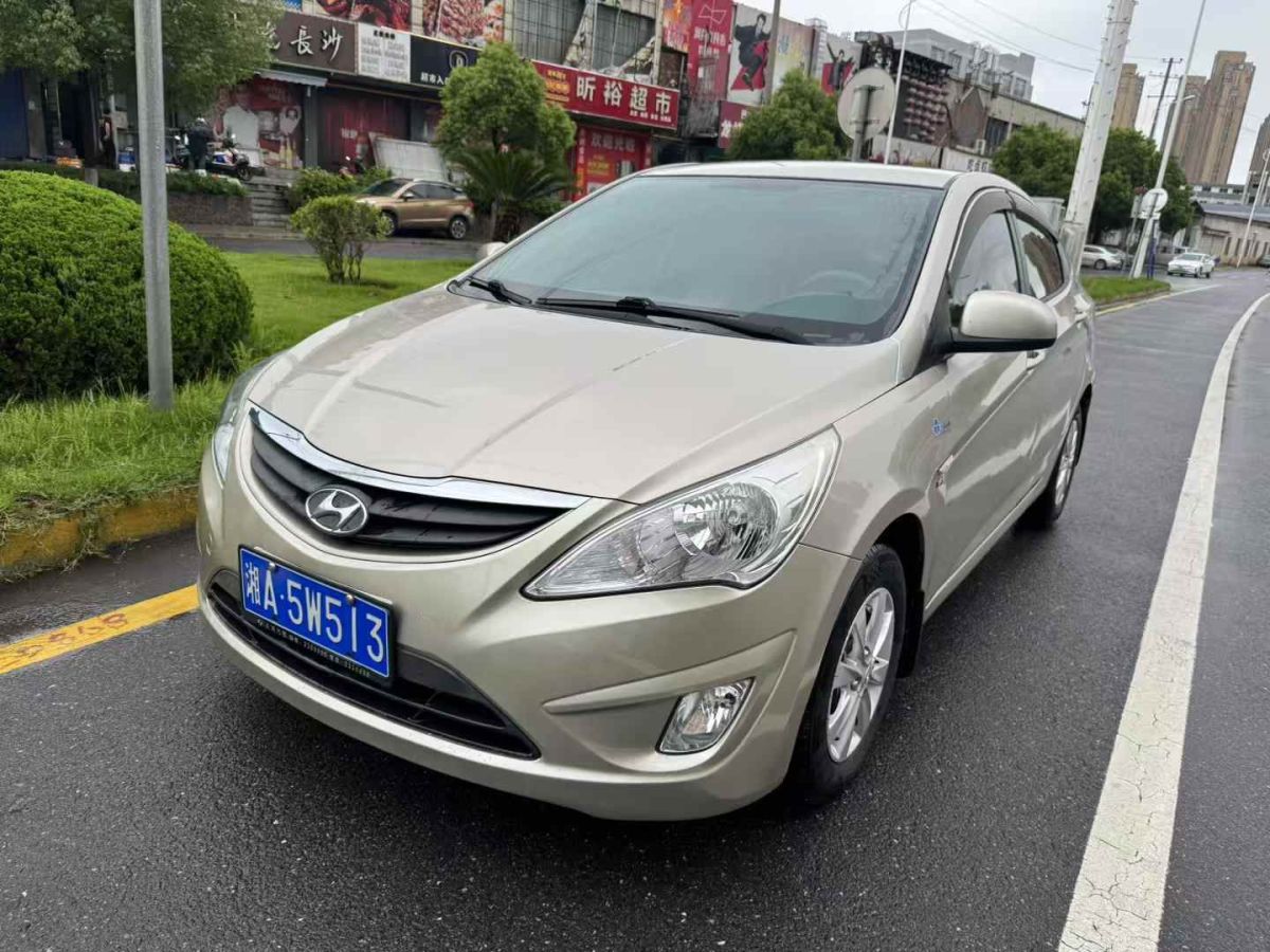 現(xiàn)代 瑞納  2013款 三廂 1.4L 自動(dòng)標(biāo)準(zhǔn)型GL圖片