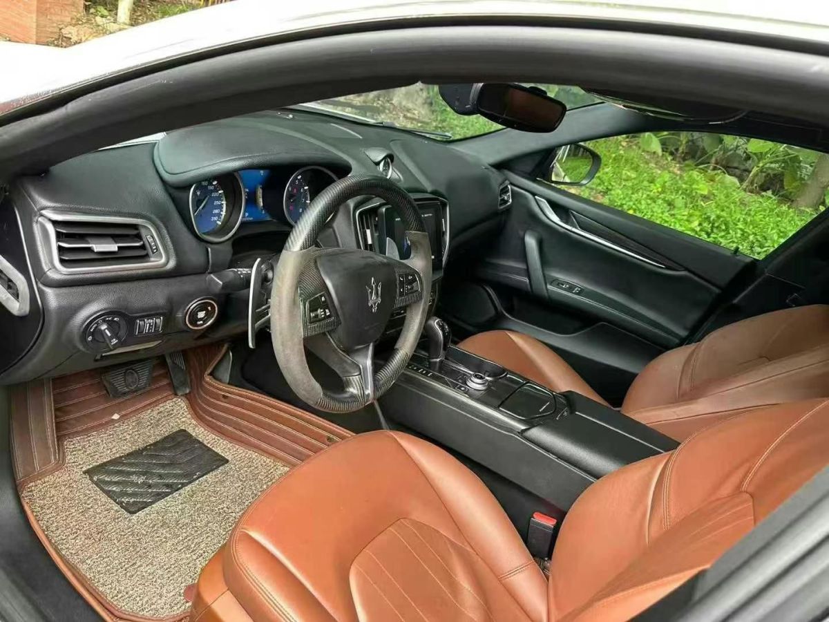 瑪莎拉蒂 Ghibli  2018款 3.0T 標(biāo)準(zhǔn)版圖片