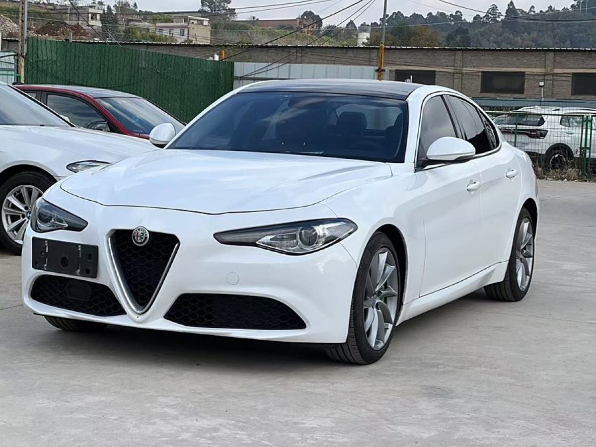 阿爾法·羅密歐 Giulia  2017款 2.0T 280HP 豪華版圖片