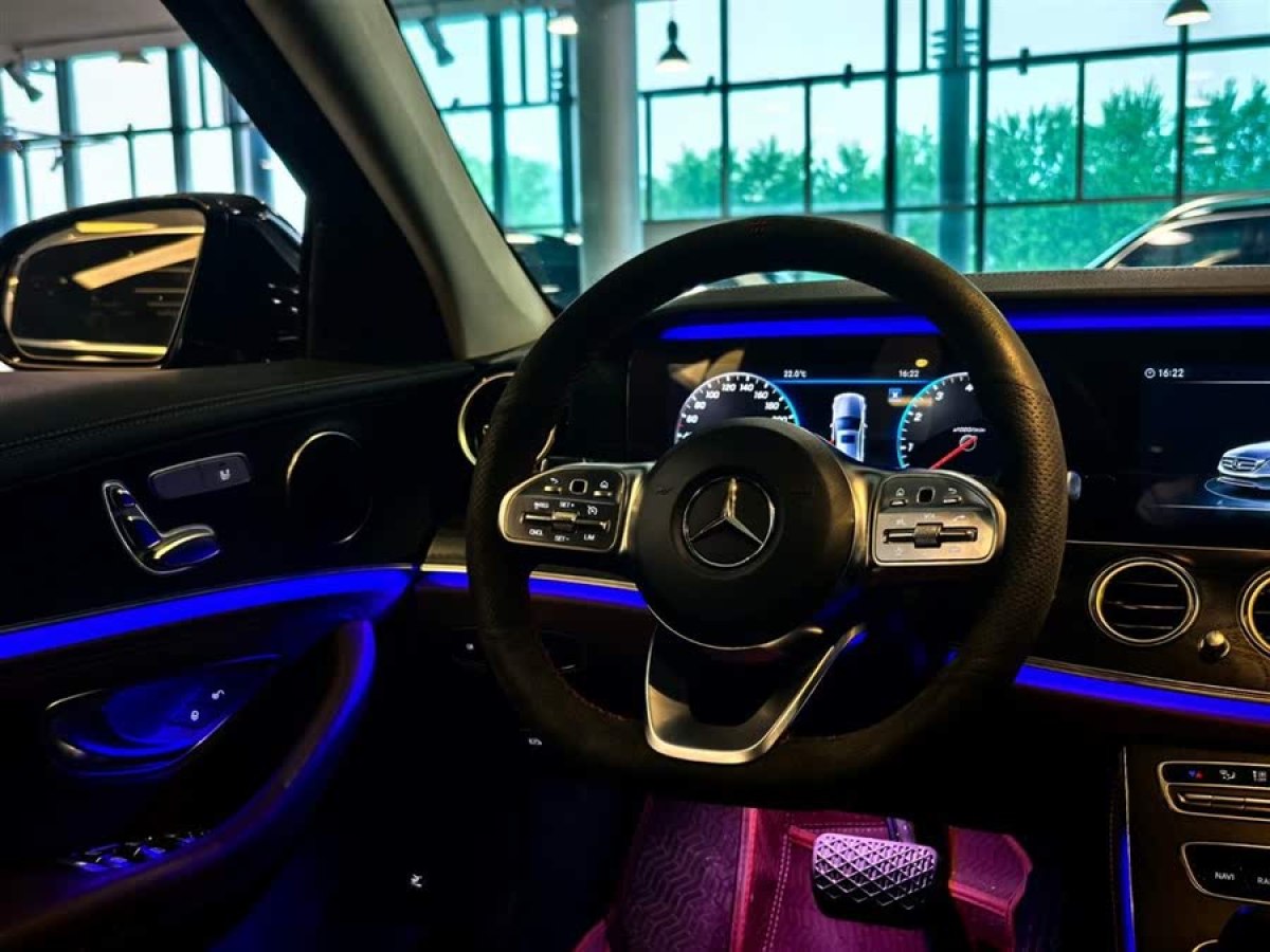 奔馳 奔馳E級  2019款 E 260 L 運(yùn)動型圖片