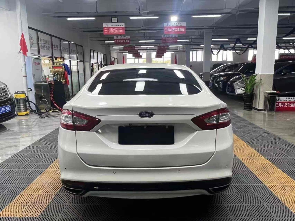 福特 蒙迪歐  2013款 2.0L GTDi200時(shí)尚型圖片