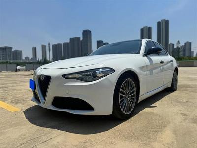 2017年5月 阿爾法·羅密歐 Giulia 2.0T 200HP 豪華版圖片