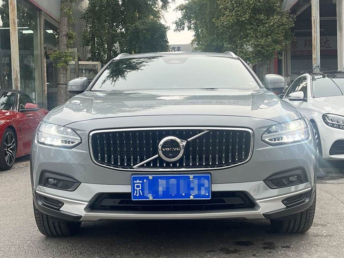 2024年4月沃爾沃 V90  2024款 Cross Country B5 AWD 智尊版