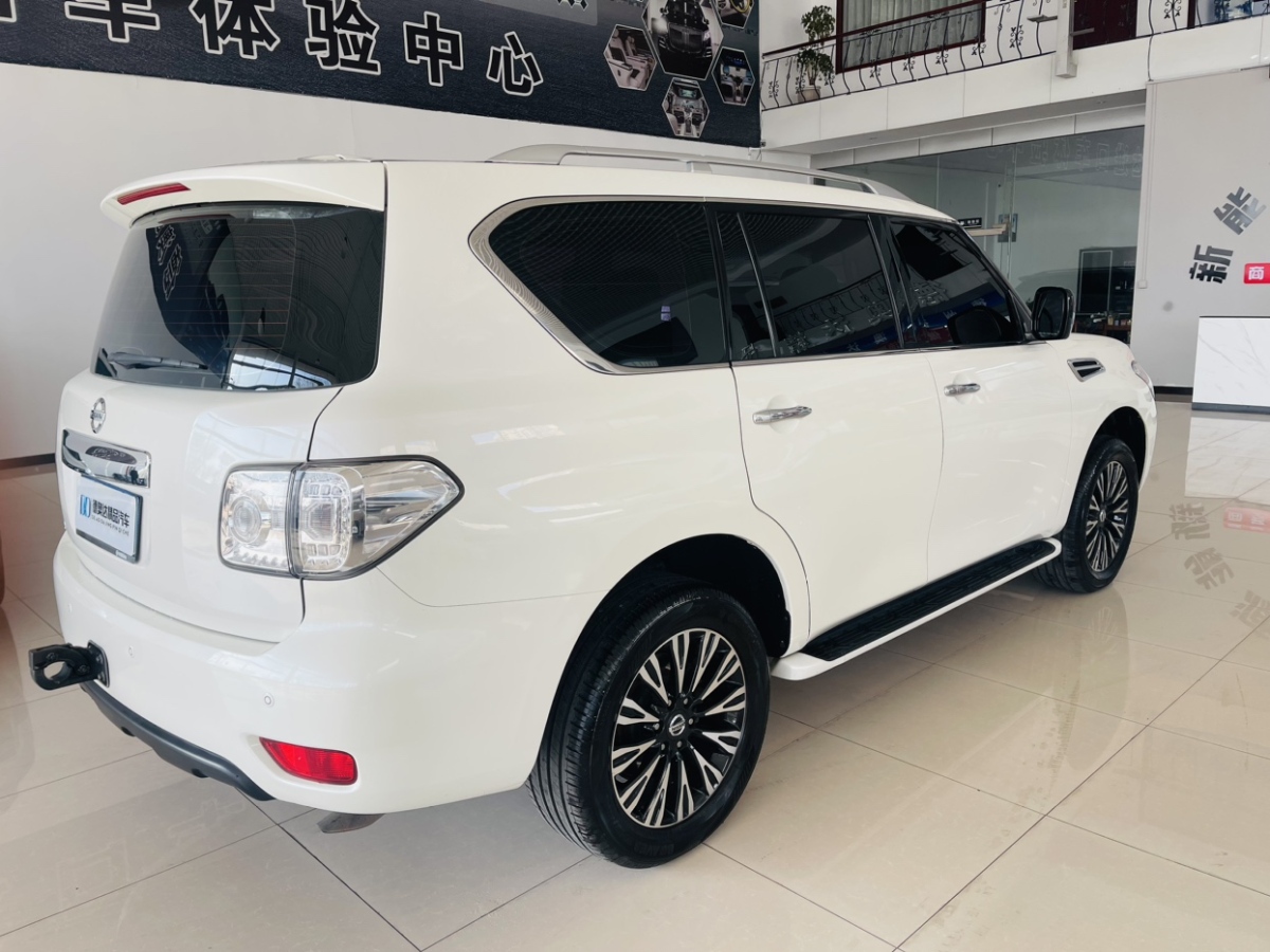 日產(chǎn) 途樂(lè)  2018款 4.0L 領(lǐng)英型圖片