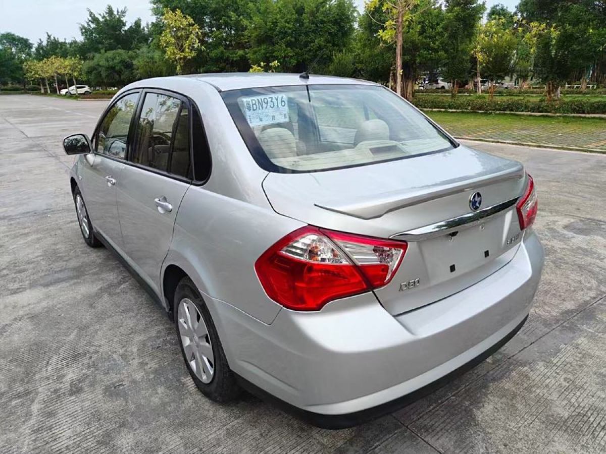 啟辰 D50  2013款 1.6L 自動(dòng)時(shí)尚版圖片