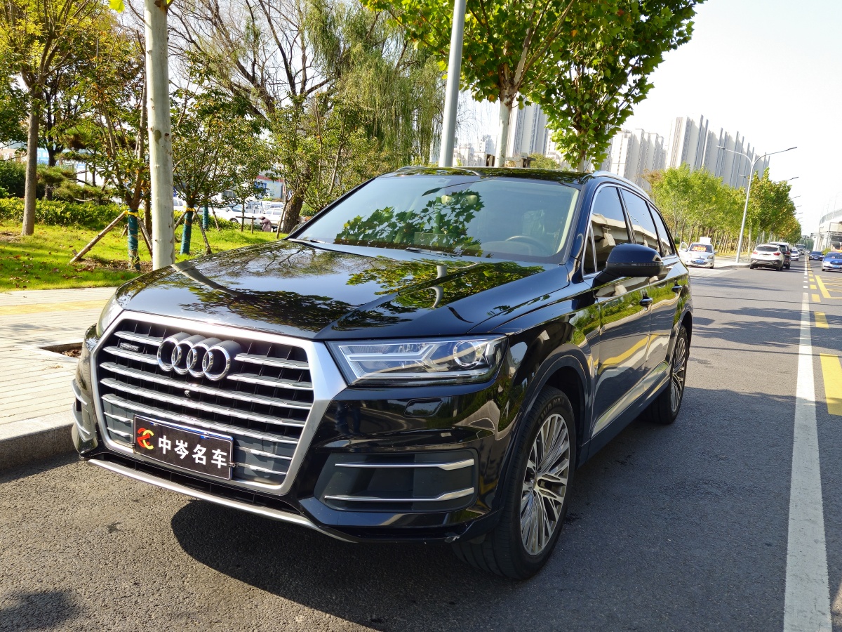 奧迪 奧迪Q7  2017款 Q7 3.0T FSI Premium 美規(guī)版圖片