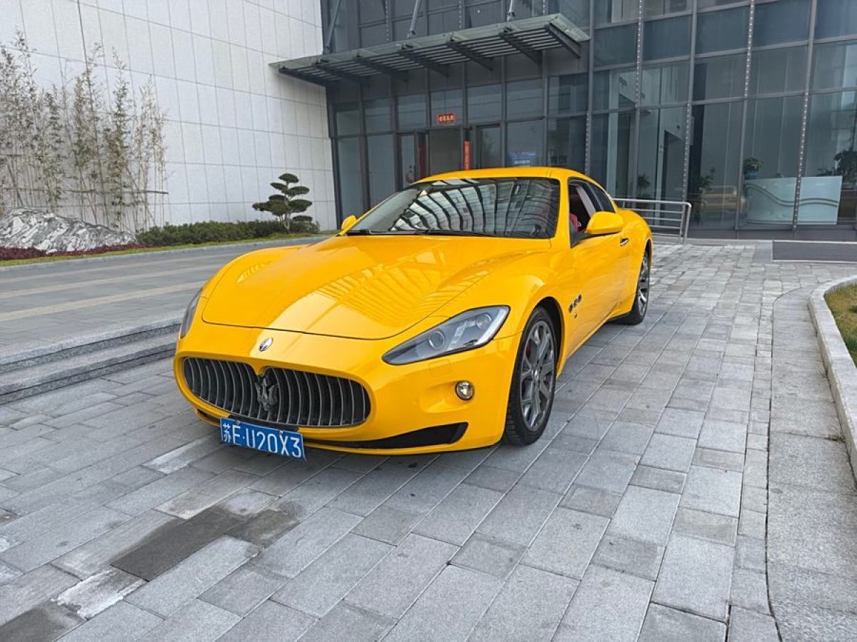 瑪莎拉蒂 GranTurismo  2007款 4.2L 標(biāo)準(zhǔn)版圖片