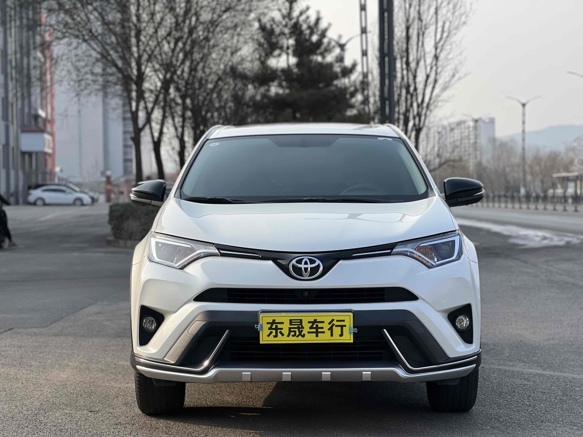 豐田 RAV4榮放  2019款 2.0L CVT兩驅(qū)風(fēng)尚X限量版 國(guó)VI圖片