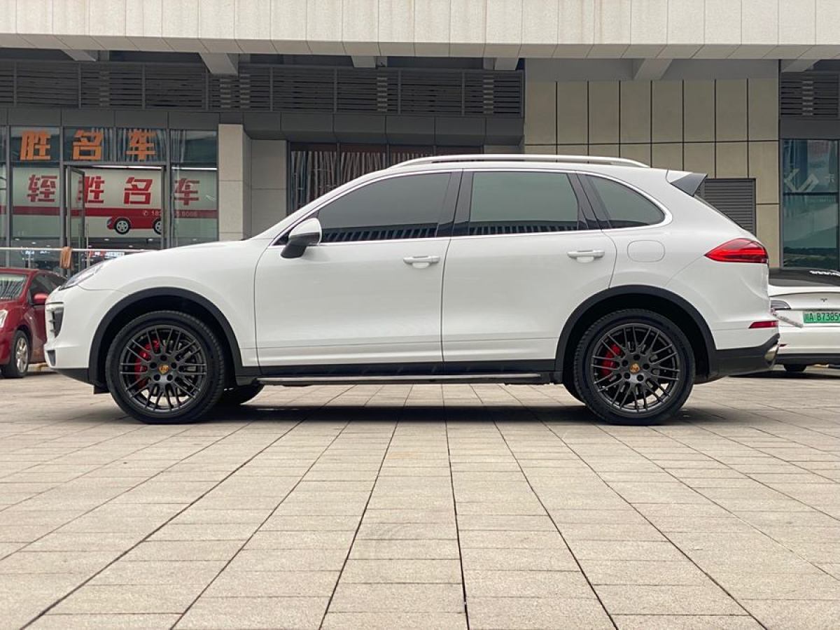 2015年5月保時(shí)捷 Cayenne新能源  2015款 Cayenne S E-Hybrid 3.0T