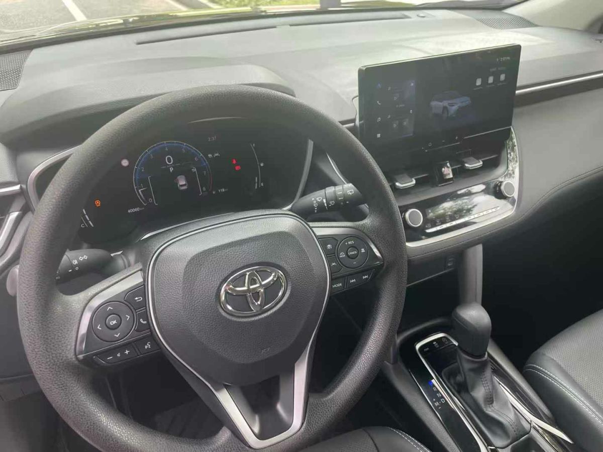 豐田 鋒蘭達(dá)  2023款 2.0L CVT豪華版圖片