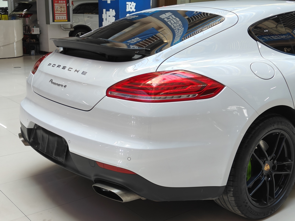 保時(shí)捷 Panamera  2014款 Panamera 4 Executive 3.0T圖片