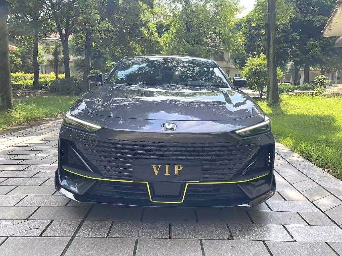 長安 長安UNI-V  2023款 1.5T 運動版圖片