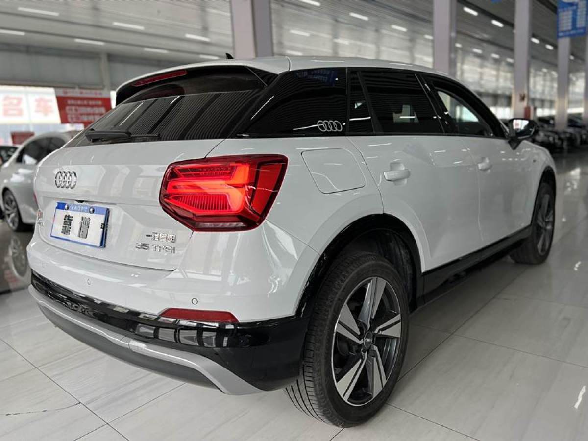 奧迪 奧迪Q2L  2021款 35 TFSI 時尚動感型圖片