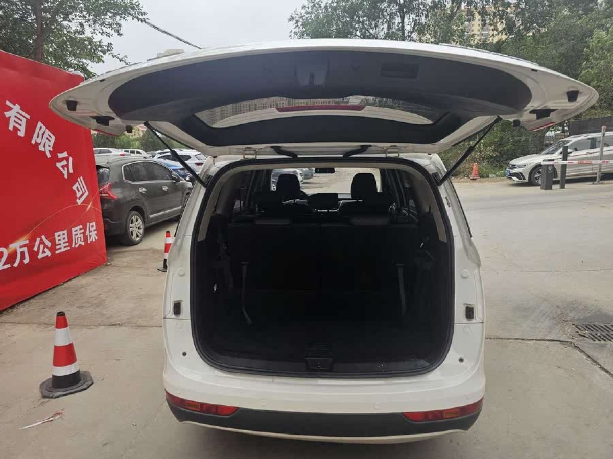 寶駿 730  2019款  1.5T CVT時尚型 7座 國VI圖片
