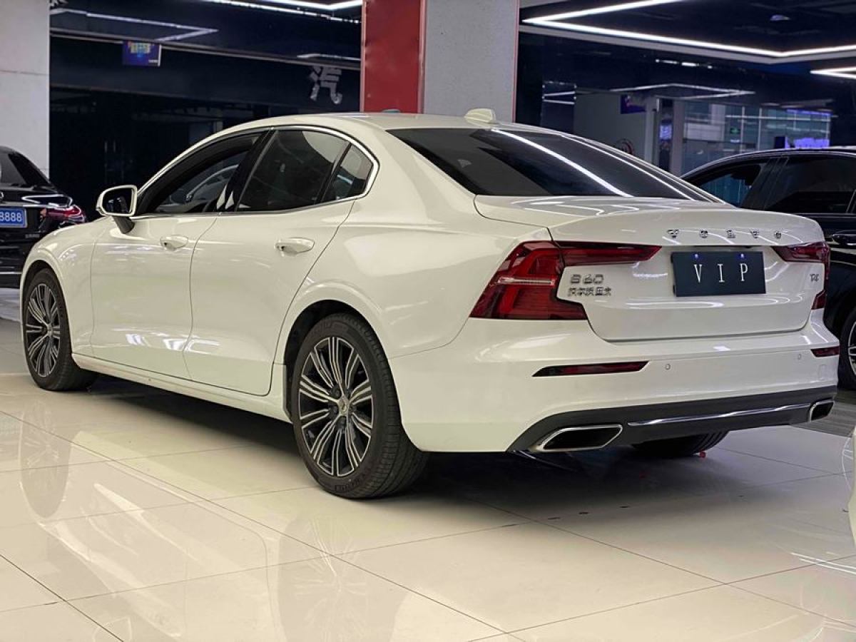 沃爾沃 S60L  2021款 T4 智遠(yuǎn)豪華版圖片