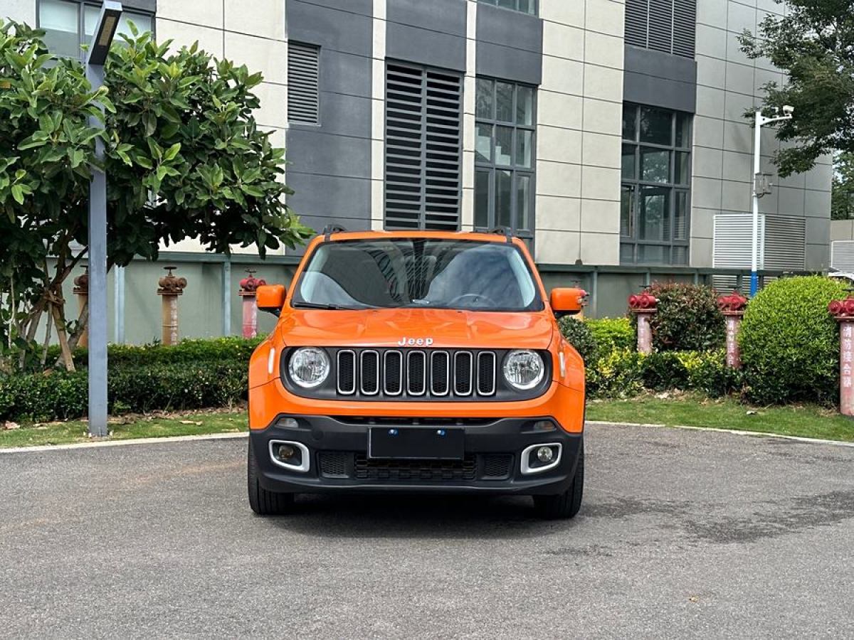 Jeep 自由侠  2018款 互联大屏版 180T 自动高能版图片