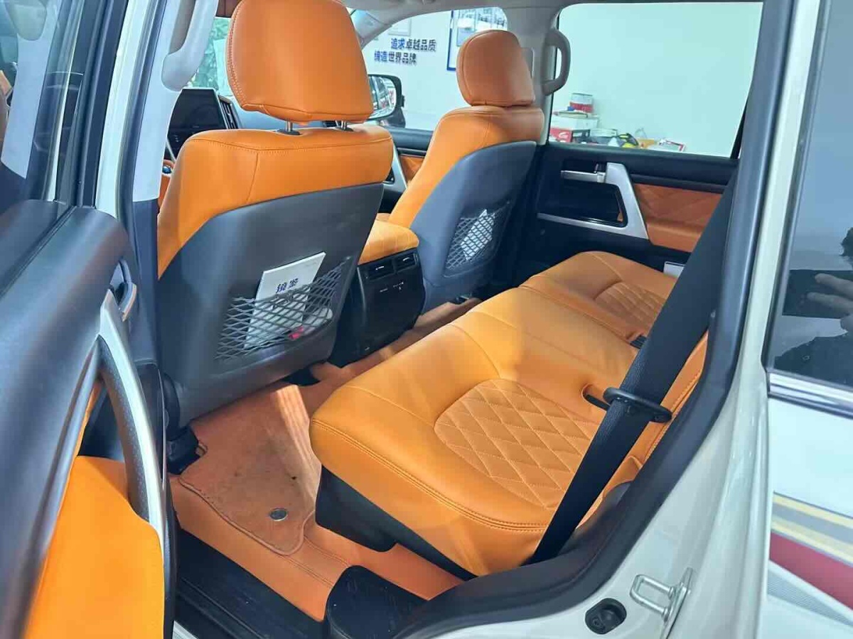 豐田 蘭德酷路澤  2018款 5.7L VX-R 12氣 底升(中東版)圖片