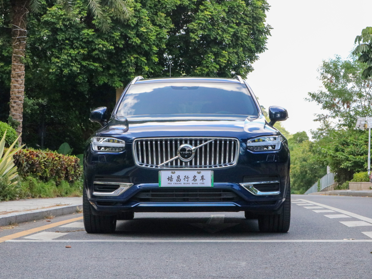 沃爾沃 XC90新能源  2021款 E驅(qū)混動(dòng) T8 智尊豪華版 7座圖片