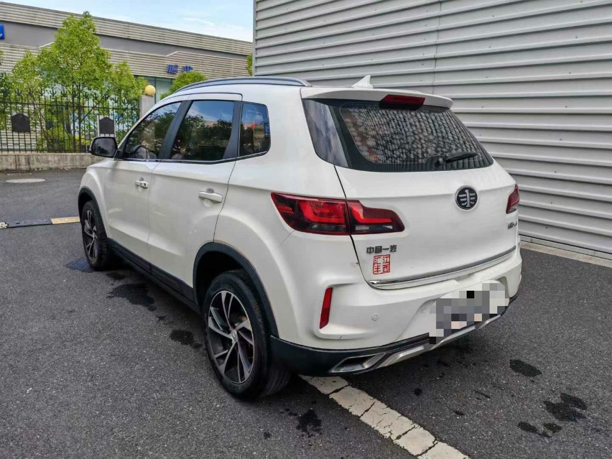 奔騰 X40  2019款 1.6L 自動互聯智能版圖片